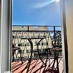 Dezy\'S House